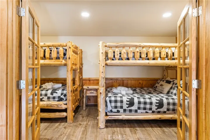 43628 Yosemite Drive, Big Bear Lake, California 92315