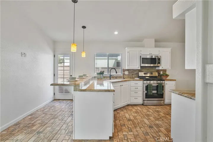 27903 Vista View Drive, Canyon Country, California 91351