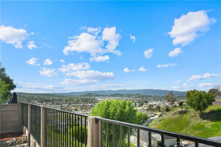 27903 Vista View Drive, Canyon Country, California 91351
