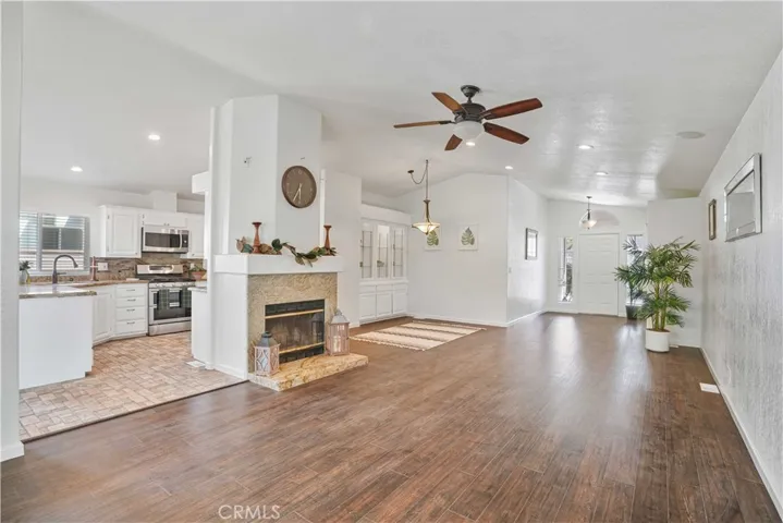 27903 Vista View Drive, Canyon Country, California 91351