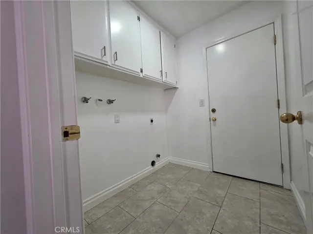 18507 Brasilia Drive, Northridge, California 91326
