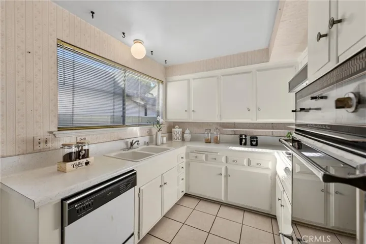 1963 W Chanticleer, Anaheim, California 92804