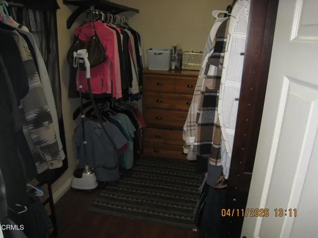 primary bedroom walkin closet