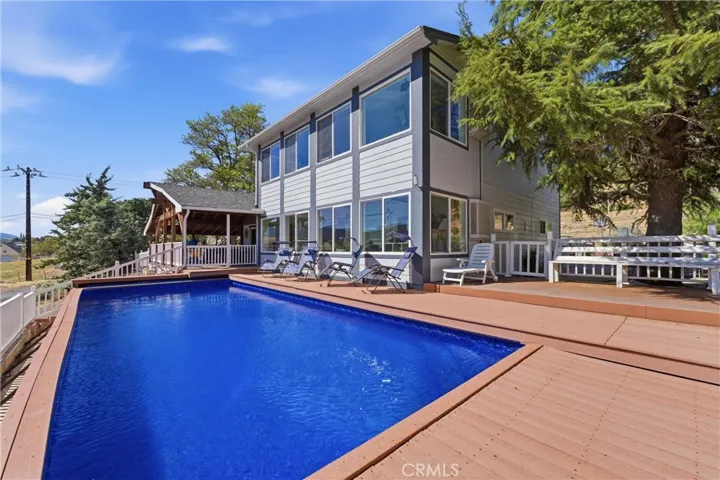 9065 Elizabeth Lake Rd, Leona Valley, California 93551