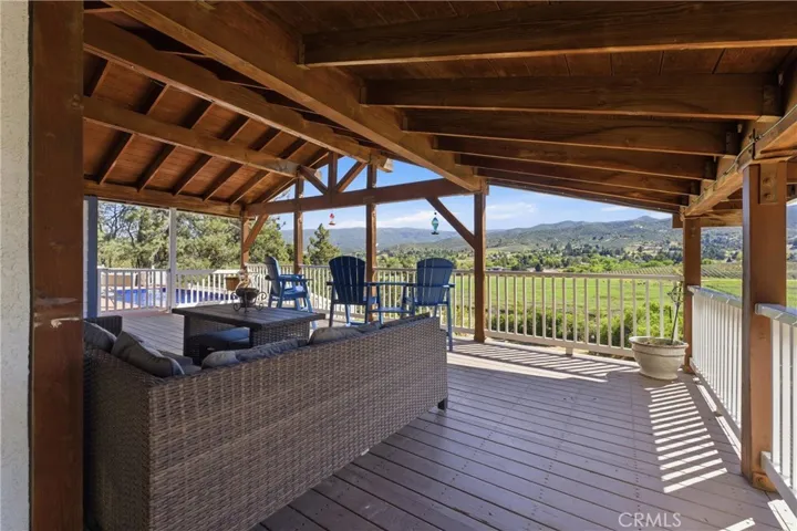 Huge wrap around deck