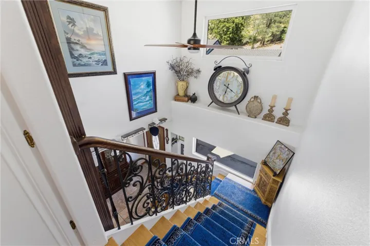 Staircase from 2nd floor