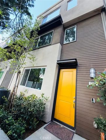 8360 N.canby Place, Northridge, California 91325