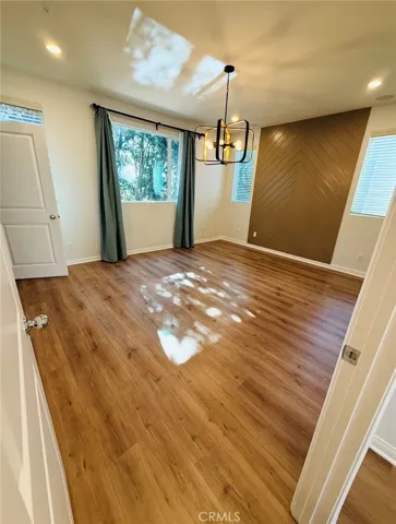 8360 N.canby Place, Northridge, California 91325