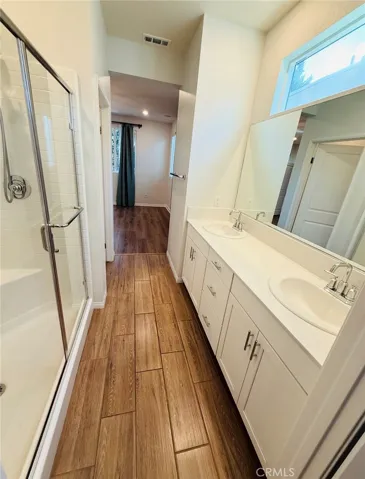 8360 N.canby Place, Northridge, California 91325