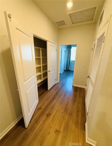 8360 N.canby Place, Northridge, California 91325