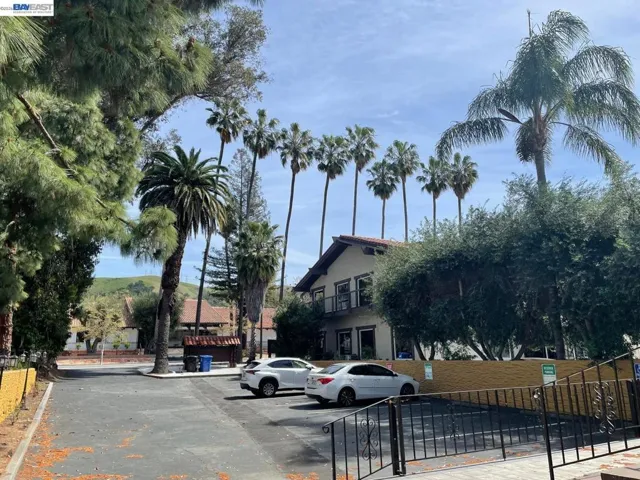 43213 Mission Blvd, Fremont, California 94539