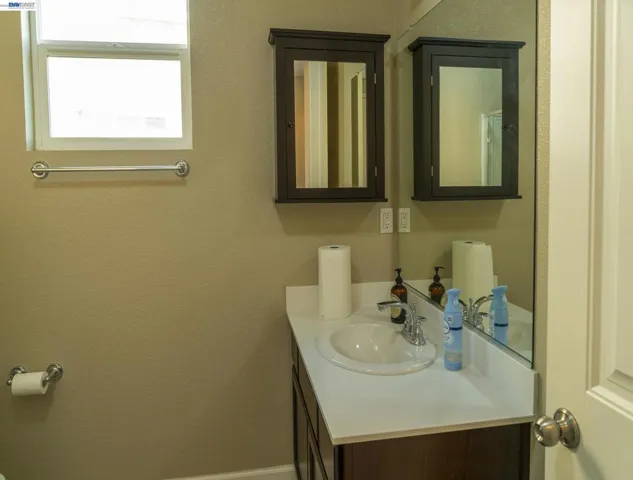 , Vacaville, California 95688-8870