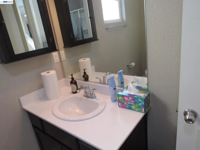 , Vacaville, California 95688-8870
