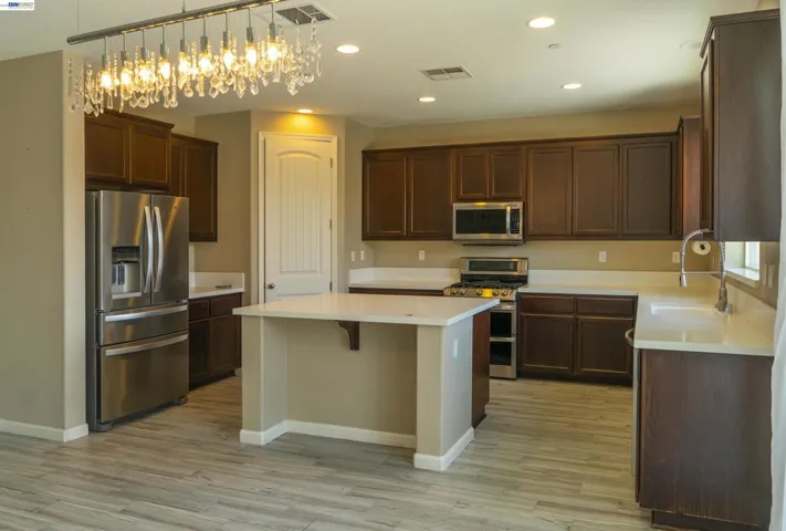 , Vacaville, California 95688-8870