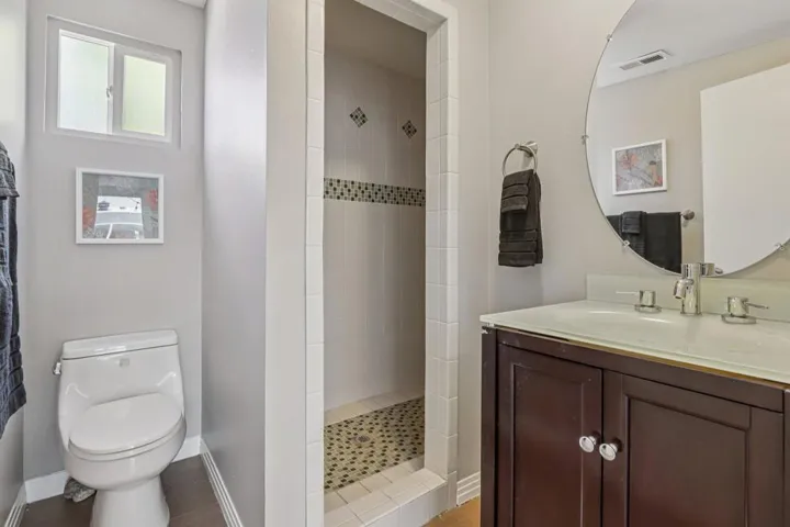 36-web-or-mls-W Nicola Rd-S1604-036