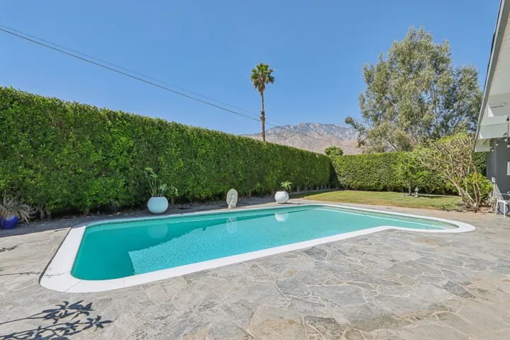 44-web-or-mls-W Nicola Rd-S1604-044