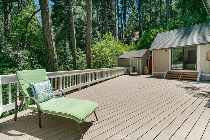 841 Cottage Grove Road, Lake Arrowhead, California 92352