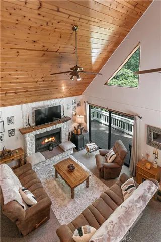 841 Cottage Grove Road, Lake Arrowhead, California 92352