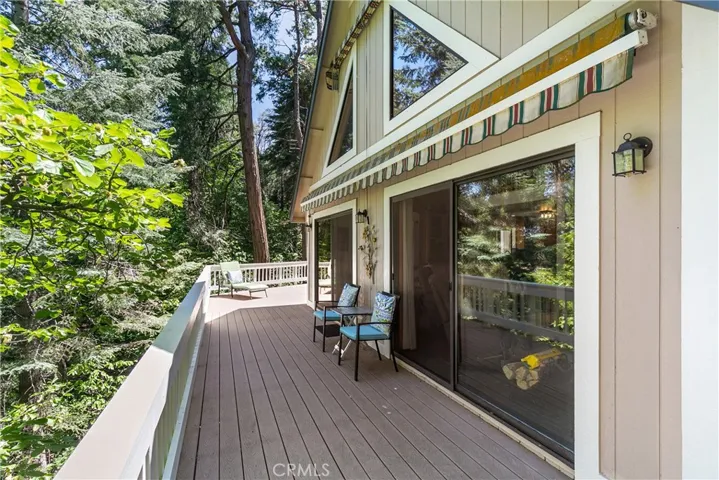 841 Cottage Grove Road, Lake Arrowhead, California 92352