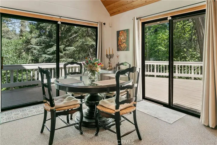 841 Cottage Grove Road, Lake Arrowhead, California 92352