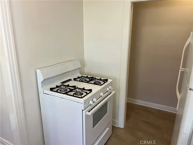 Kitchen Stove/Oven