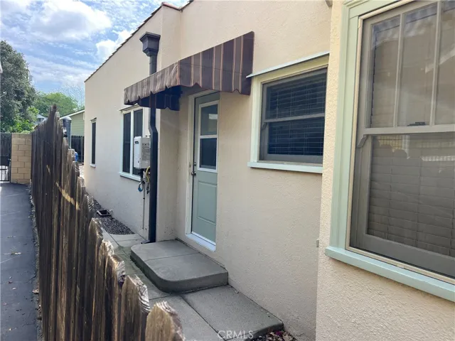 136 Side Door & Walkway