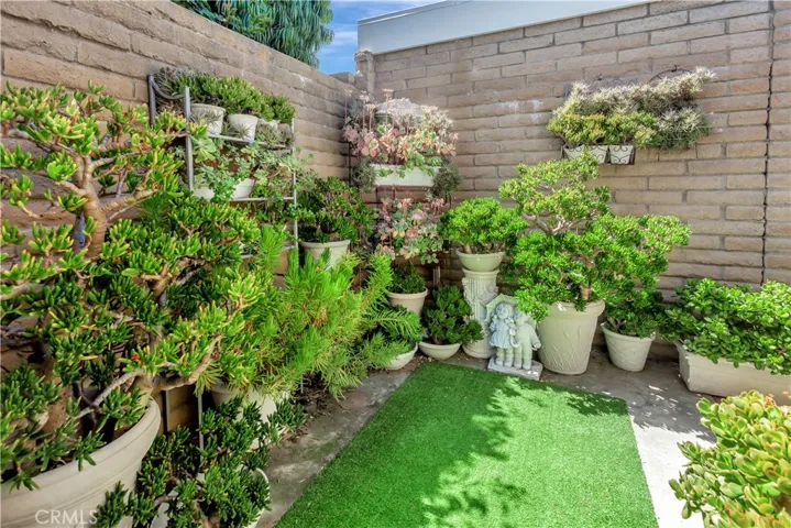 Garden area outside bedroom 2