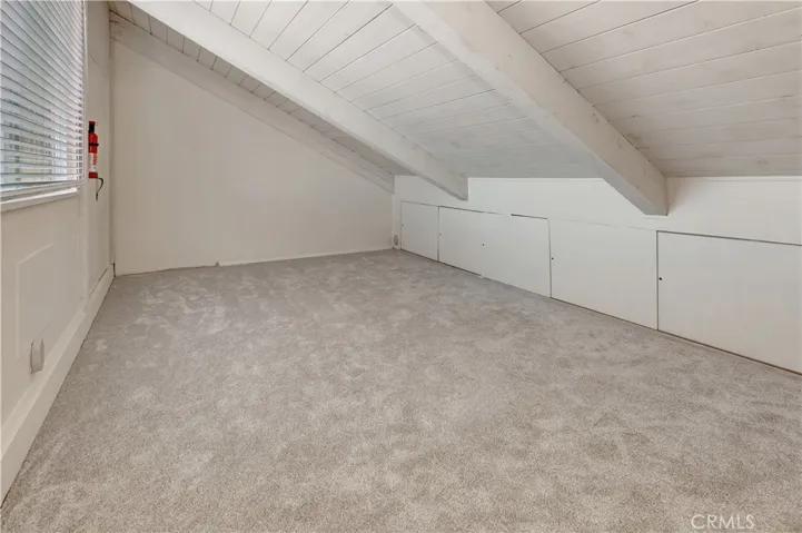 Bonus room approx 400sqft