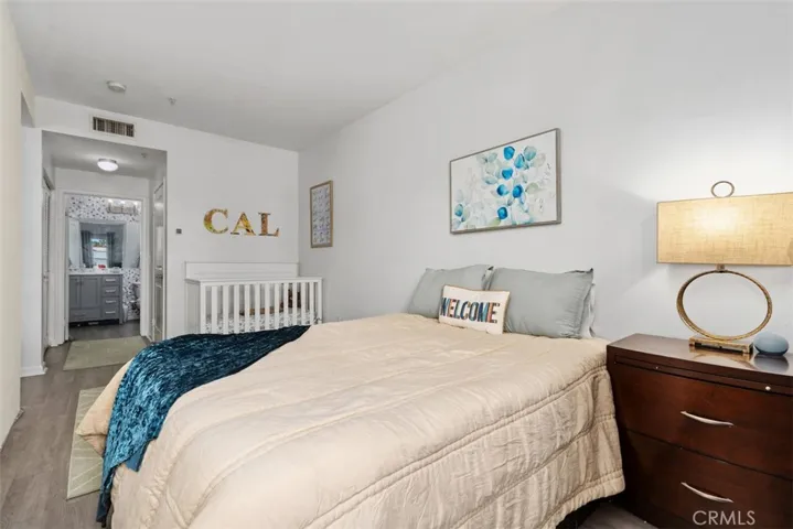 Bedroom large enough for Queen/ King bed, dressers and crib