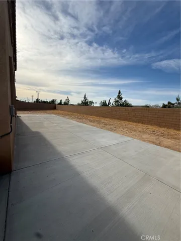 14102 Chapman, Hesperia, California 92344