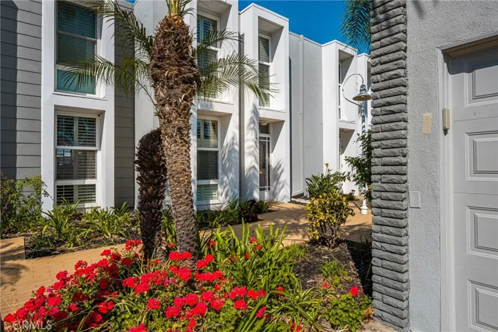 3965 Aladdin Drive, Huntington Beach, California 92649