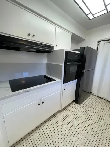 1504 Day Avenue G, San Mateo, California 94403