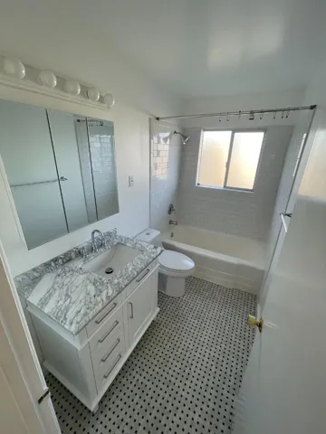 1504 Day Avenue G, San Mateo, California 94403