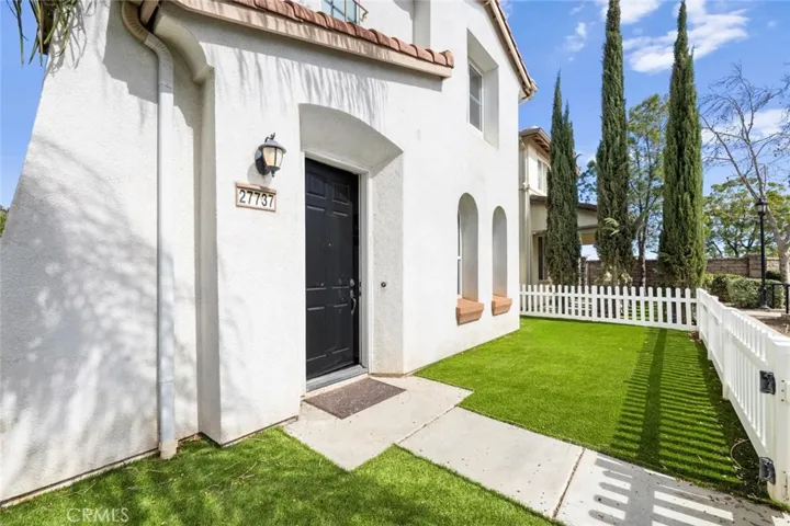 27737 Bluebell Court, Murrieta, California 92562