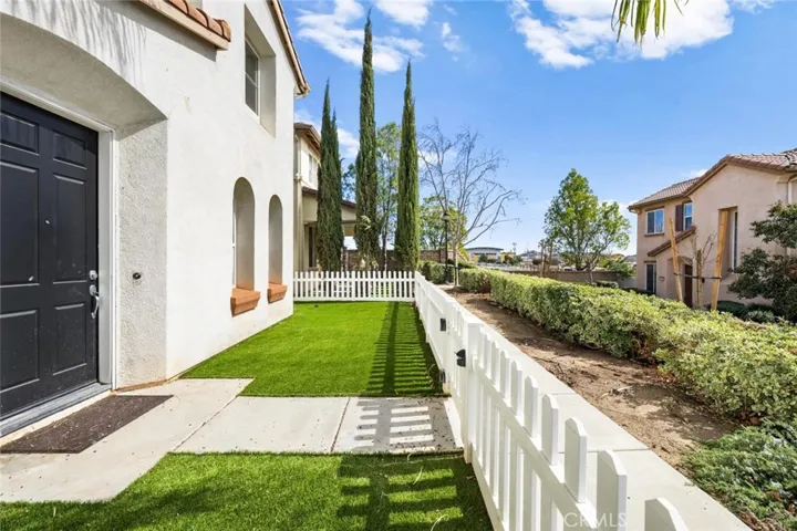 27737 Bluebell Court, Murrieta, California 92562