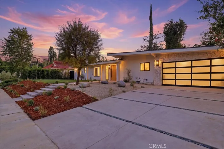 4615 El Caballero Drive, Tarzana, California 91356