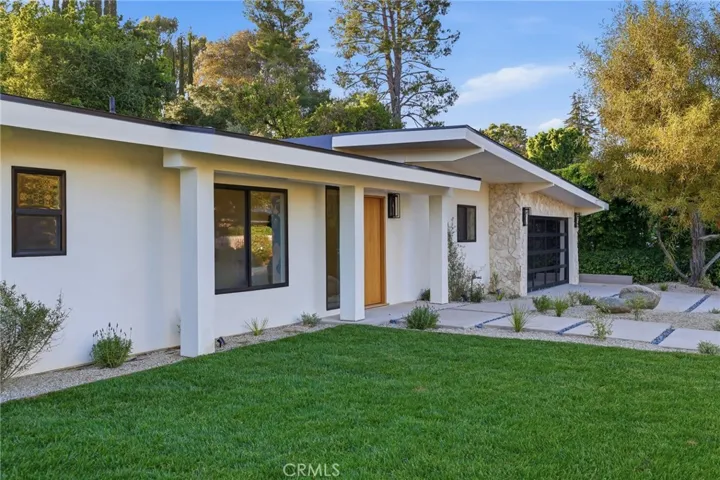 4615 El Caballero Drive, Tarzana, California 91356