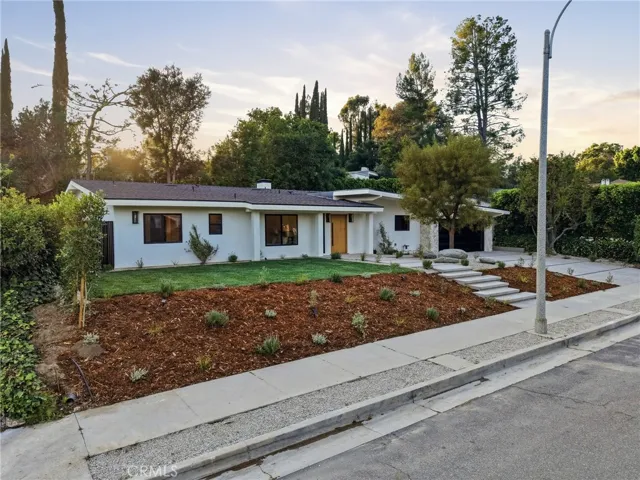 4615 El Caballero Drive, Tarzana, California 91356