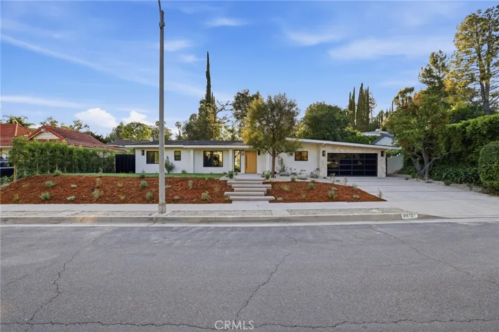 4615 El Caballero Drive, Tarzana, California 91356