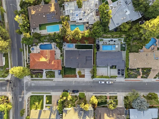 4615 El Caballero Drive, Tarzana, California 91356
