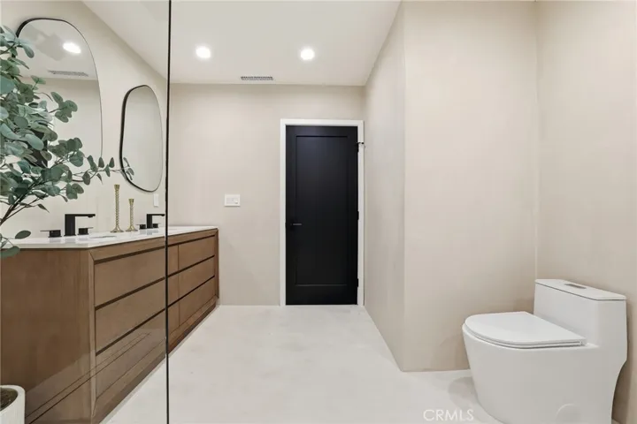 4615 El Caballero Drive, Tarzana, California 91356