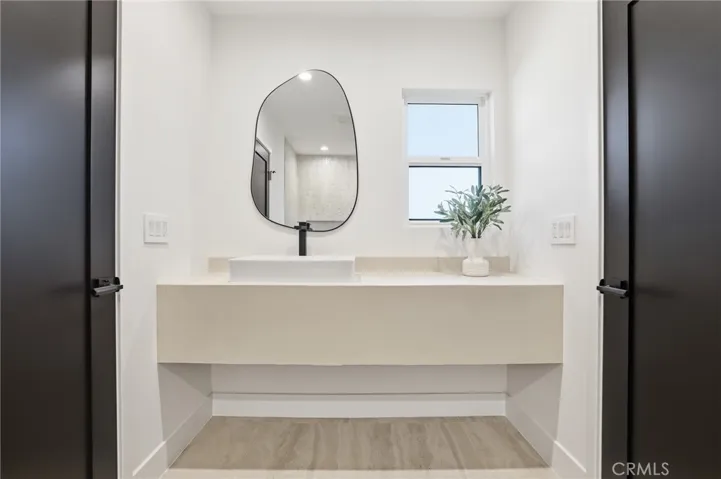4615 El Caballero Drive, Tarzana, California 91356