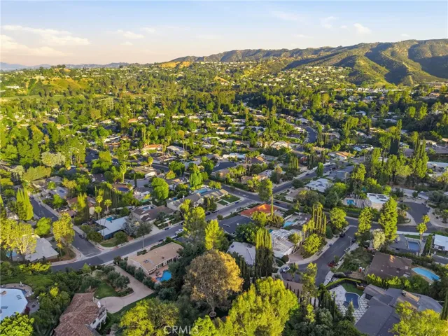 4615 El Caballero Drive, Tarzana, California 91356