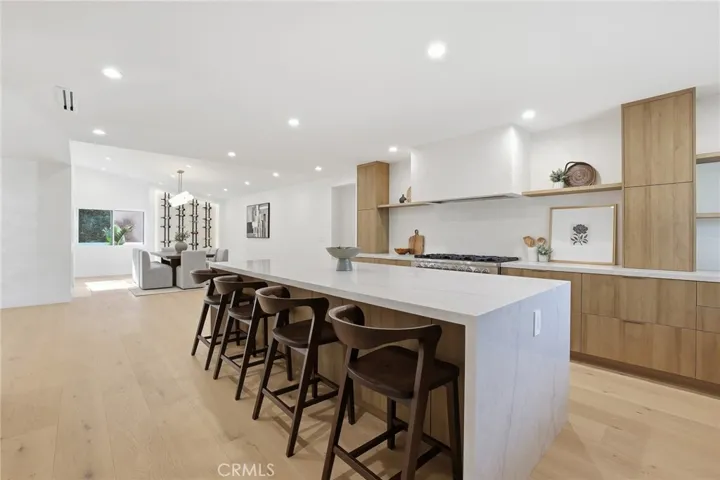4615 El Caballero Drive, Tarzana, California 91356