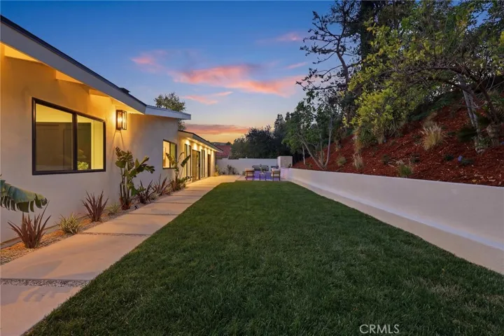 4615 El Caballero Drive, Tarzana, California 91356