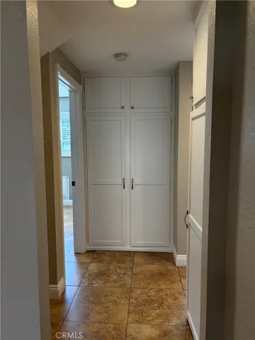 Extra cabinet
