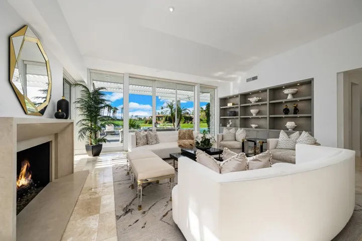 Great entertaining room