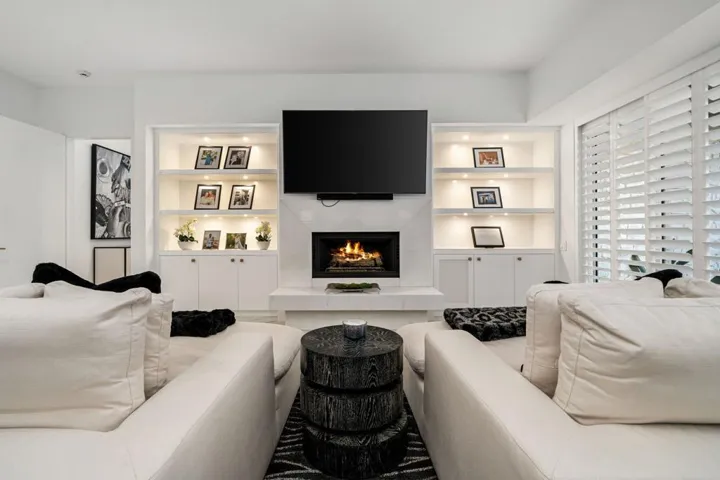 Primary bedroom sitting/TV area