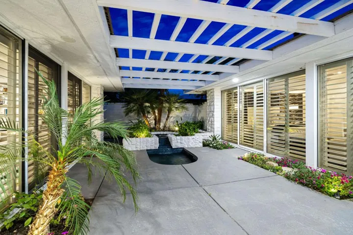 Interior open air courtyard