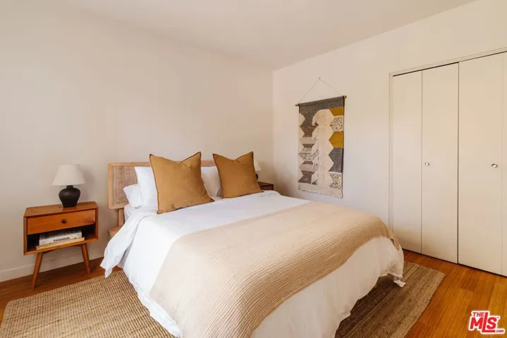 3493 Valley Meadow Road, Sherman Oaks, California 91403
